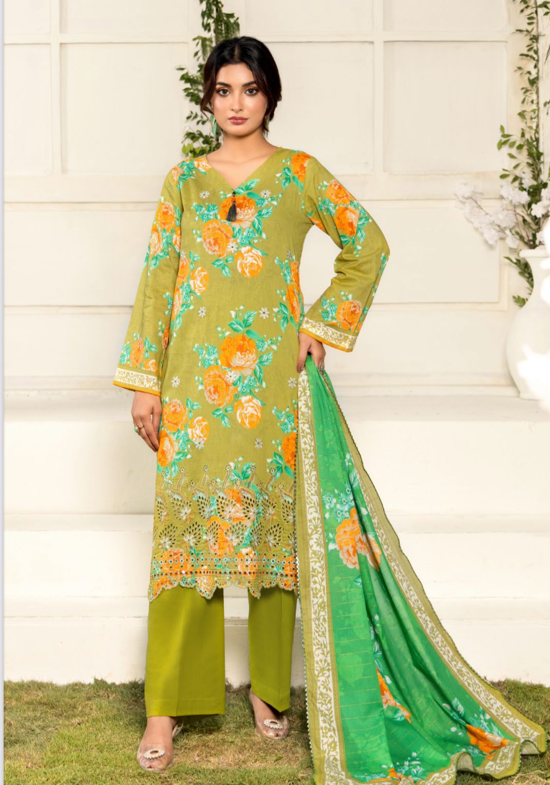 Grace Seamless  Dress for Women – Elegant & Timeless Style